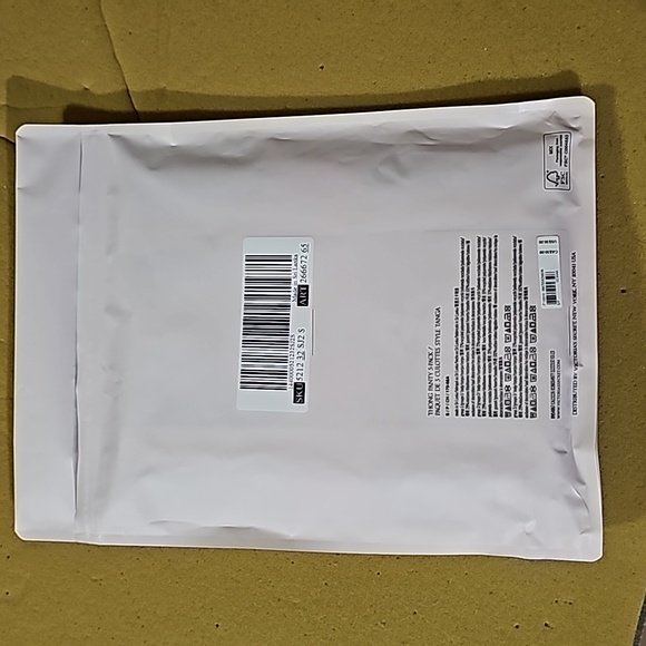 Victoria's Secret thong panty 5 pairs - Picture 2 of 5